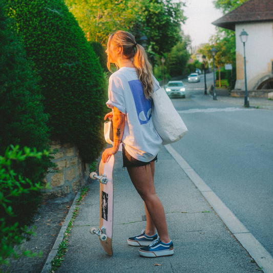 Oversize Backprint · Lavendel